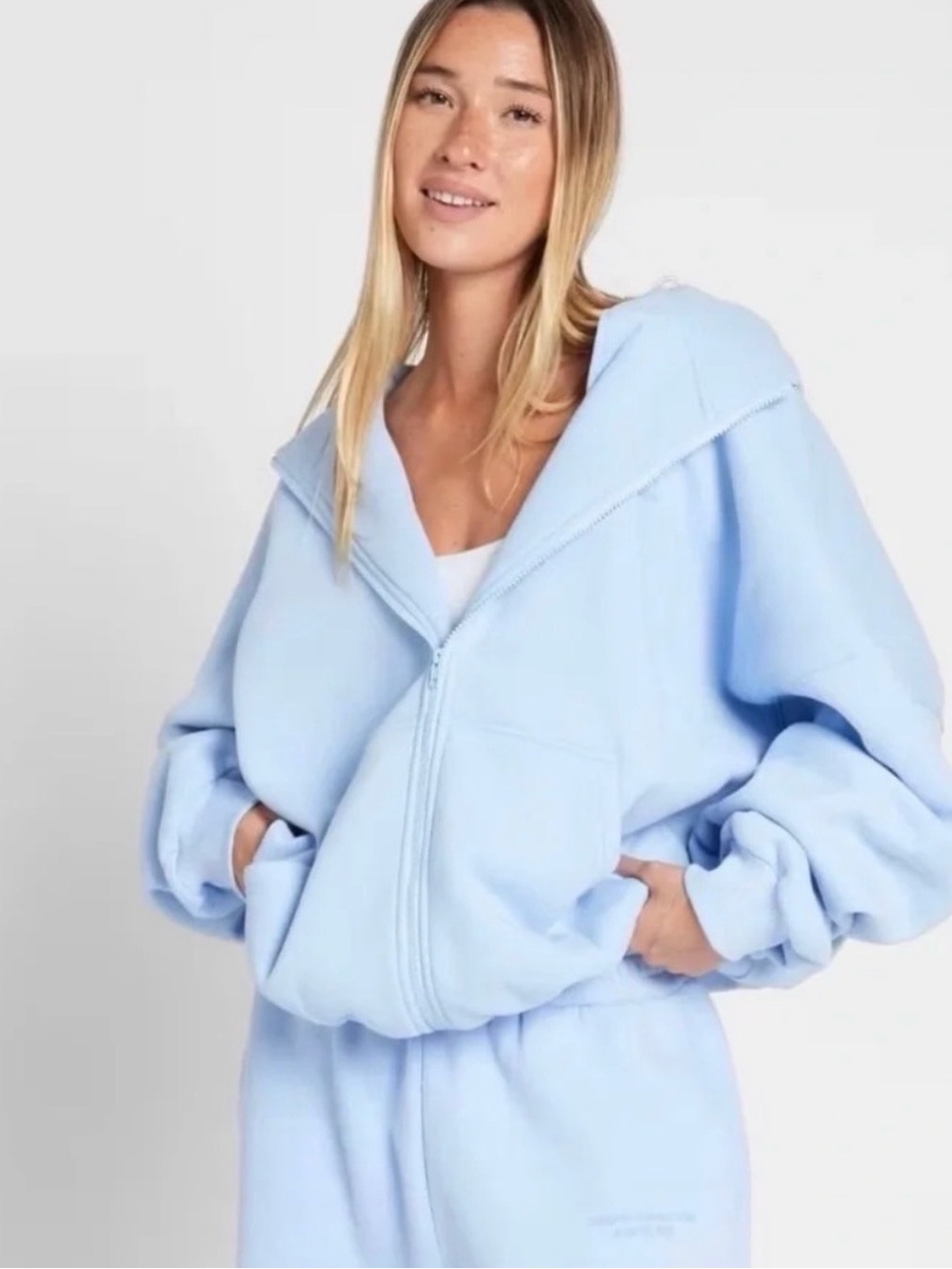 Comfrt Pastel Periwinkle Zip-Up Hoodie m